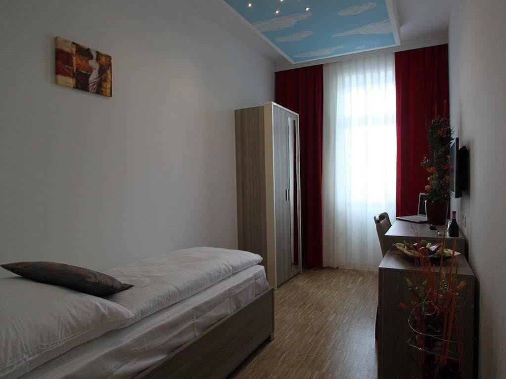 Hotel Kavun Mnichov Exteriér fotografie